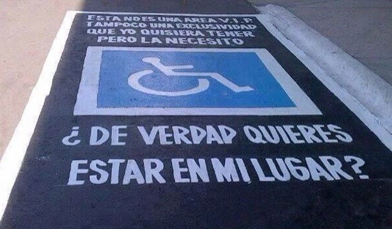 Plazas reservadas para discapacitados en espacios privados