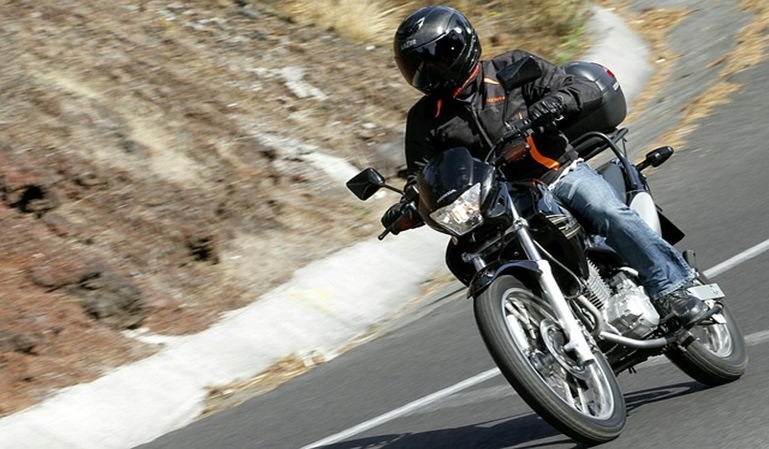 Motos y bicicletas, objetivo de la DGT