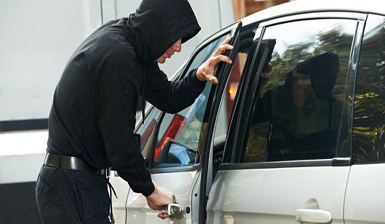 Robo de coches con inhibidores