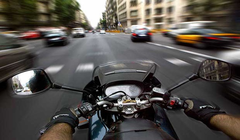 Las multas en moto más comunes