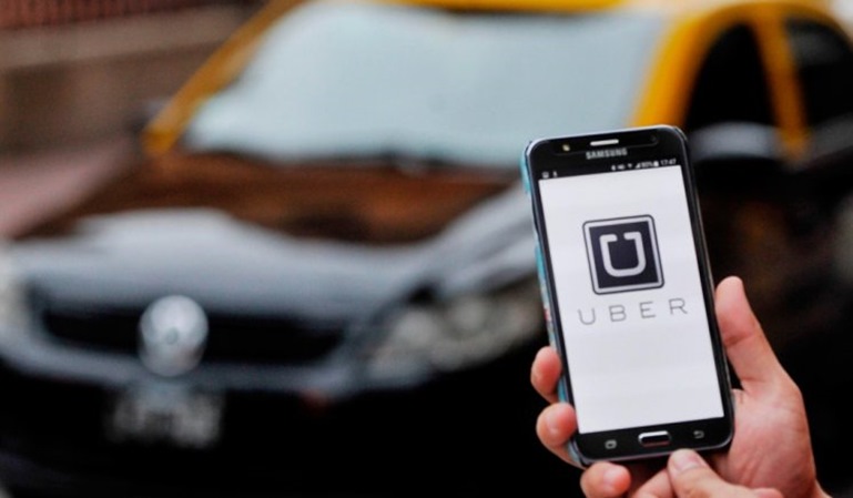 Taxistas contra Uber: primer asalto