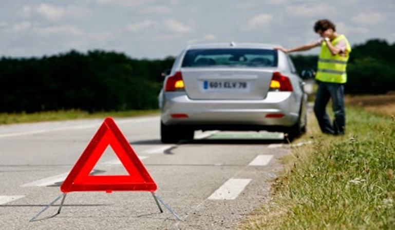 Coche averiado: cómo actuar