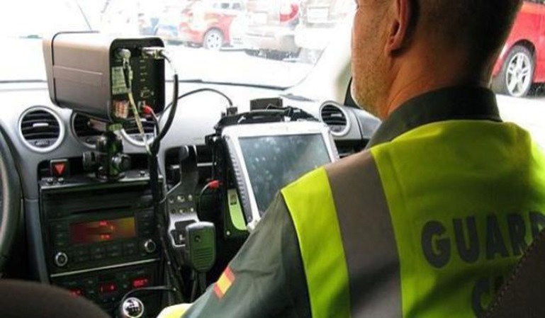 Un guardia civil atribuyó una multa a un fallecido