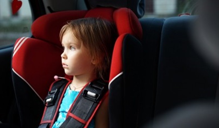Cómo evitar mareos en el coche