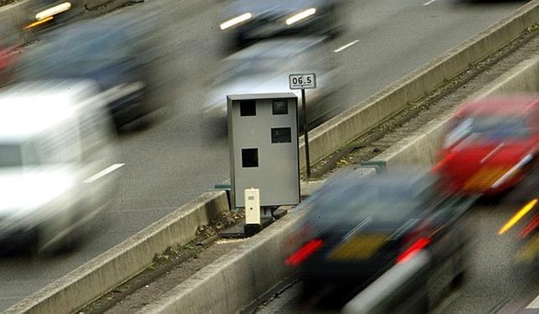 30.000 multas de exceso de velocidad en una semana