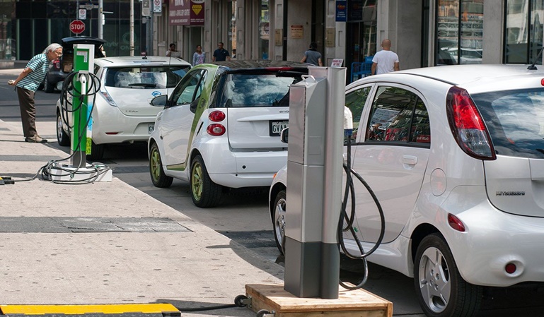 Reino Unido también prohibirá los diésel y gasolina
