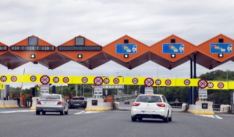 Los españoles no quieren pagar peaje para acceder al centro