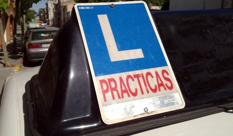 Los examinadores de Tráfico rechazan la oferta de la DGT