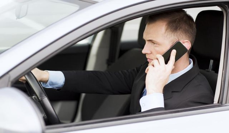Al volante, en el móvil «modo coche»
