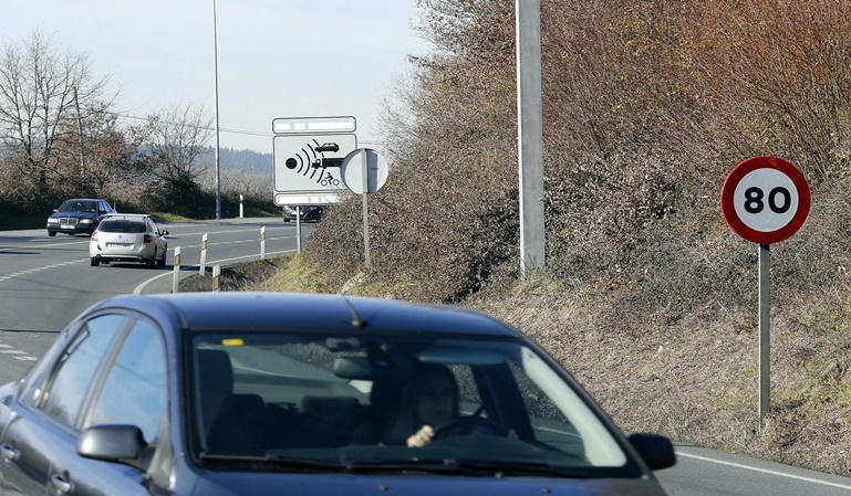 La DGT va a reducir a 80 la velocidad en carretera
