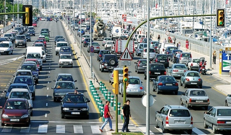 Baleares va a prohibir la entrada a los diésel