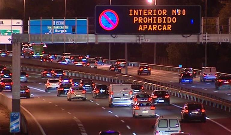 Madrid cierra el tráfico total a la alta contaminación