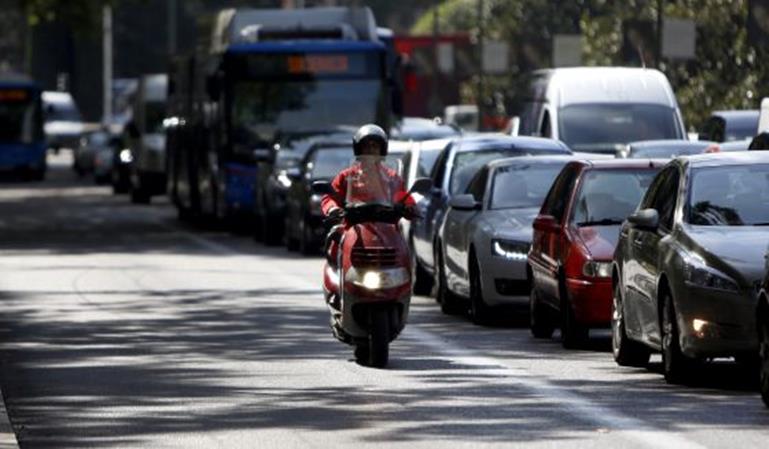 Las motos no podrán circular con alta contaminación