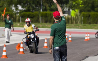 ¿Cuáles son los cambios de la DGT para sacarse el carné de moto?