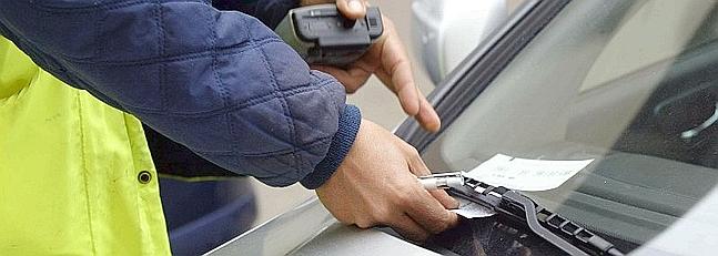 Multas arrugadas y escondidas en el coche para evitar su recurso